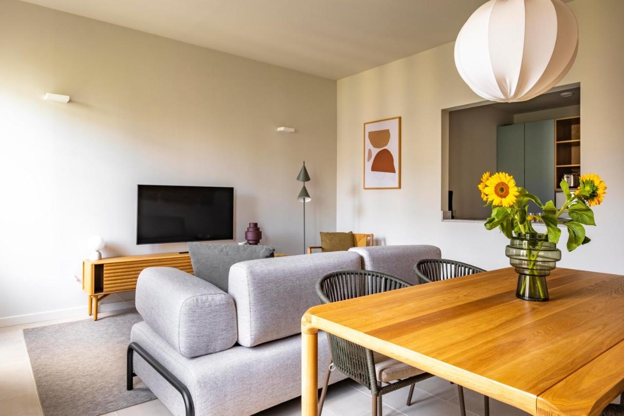 Aspasios Garden Apartments Barcelona Bagian luar foto