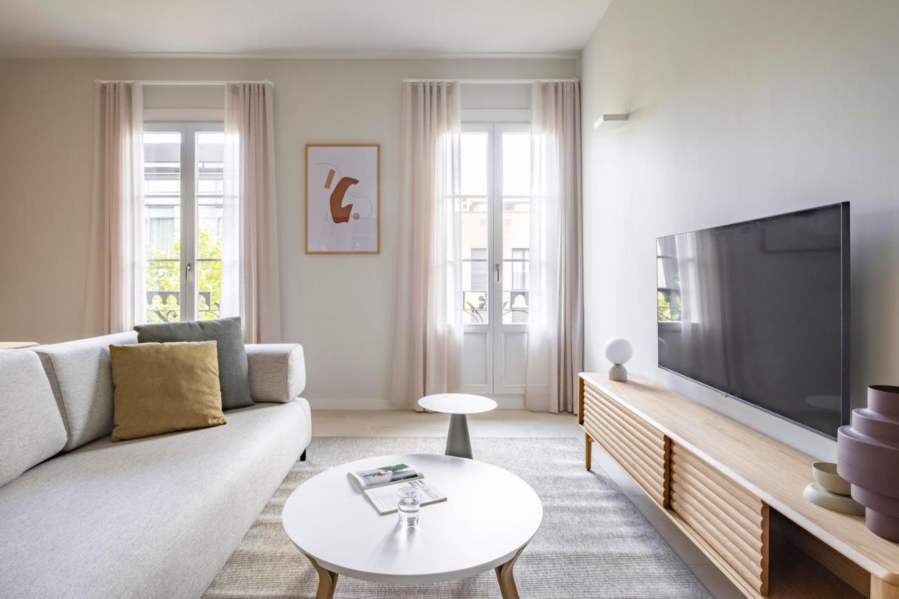 Aspasios Garden Apartments Barcelona Bagian luar foto