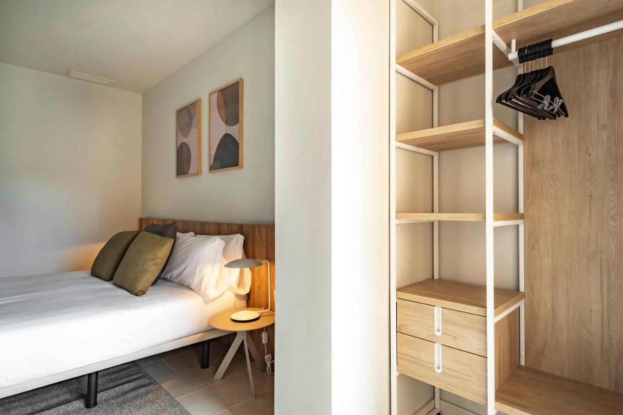 Aspasios Garden Apartments Barcelona Bagian luar foto